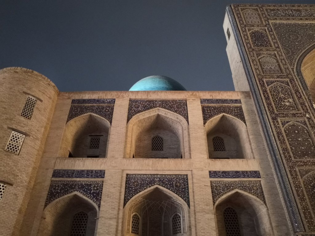Mir-i Arab Madrasah, Bhukara, Uzbekistán