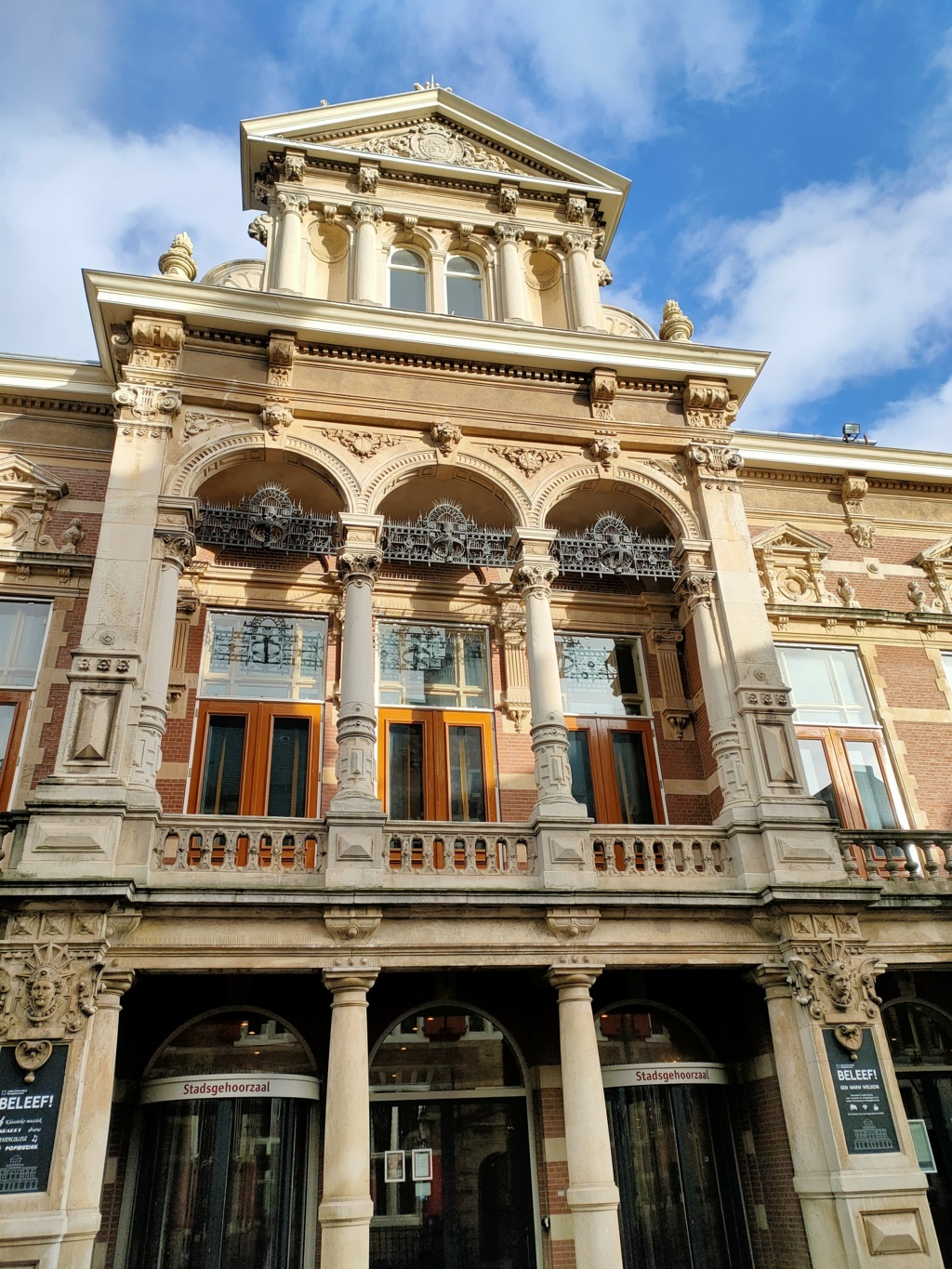 Como ir del aeropuerto de Amsterdam al centro Como ir del aeropuerto de Amsterdam al centro